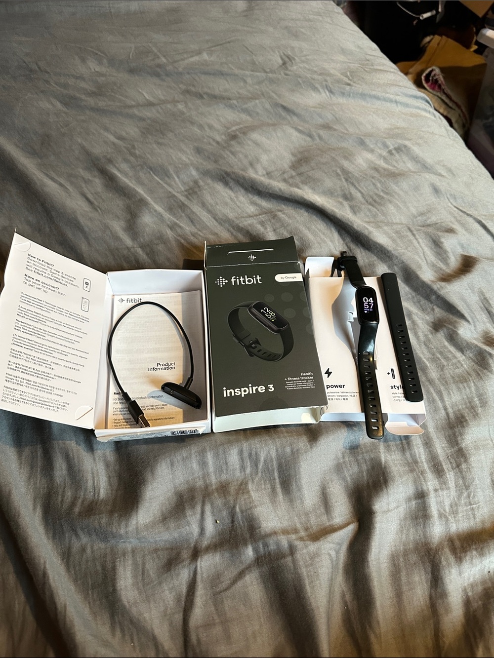 fitbit Inspire 3 Tracker in Black with Extra Band
